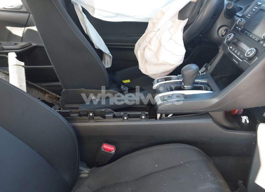 Photo 5 of 2020 Honda Civic LX (VIN 2HGFC2F69LH523723)