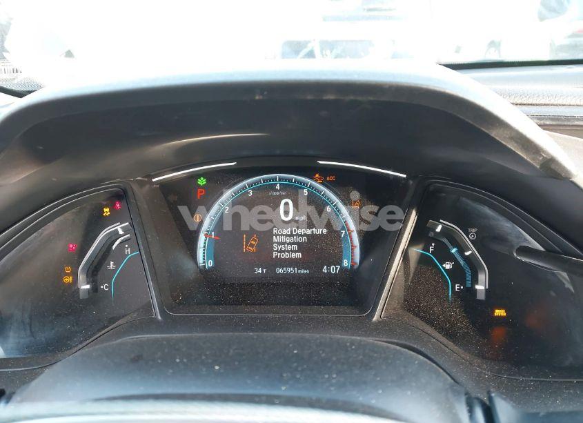 Photo 7 of 2020 Honda Civic LX (VIN 2HGFC2F69LH540103)