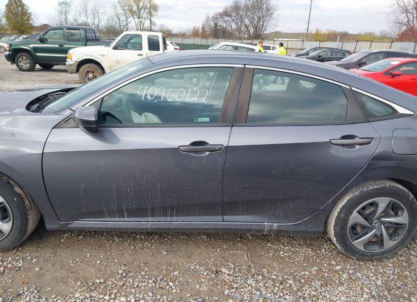 Photo 14 of 2020 Honda Civic LX (VIN 2HGFC2F69LH548900)