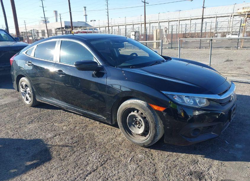 2018 Honda Civic LX (VIN 2HGFC2F6XJH547882) main photo