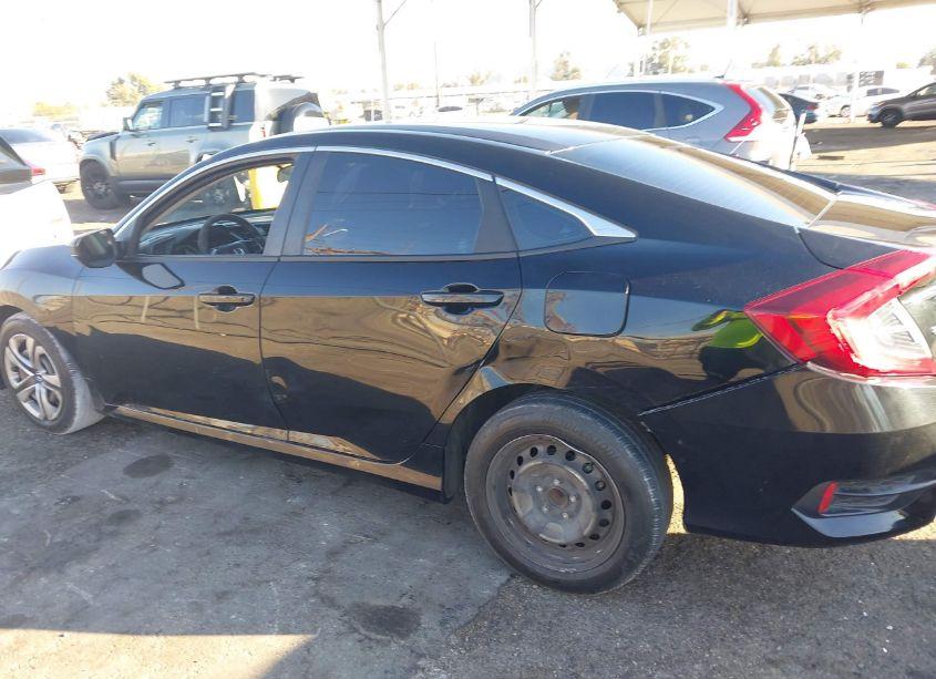 Photo 6 of 2018 Honda Civic LX (VIN 2HGFC2F6XJH547882)