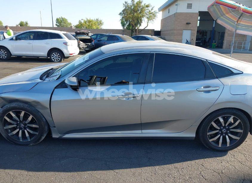 Photo 14 of 2019 Honda Civic LX (VIN 2HGFC2F6XKH501535)