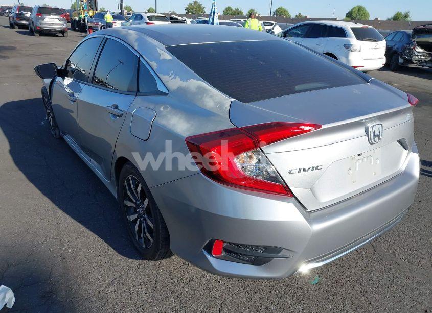 Photo 3 of 2019 Honda Civic LX (VIN 2HGFC2F6XKH501535)