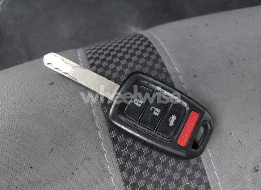 Photo 11 of 2019 Honda Civic LX (VIN 2HGFC2F6XKH509425)