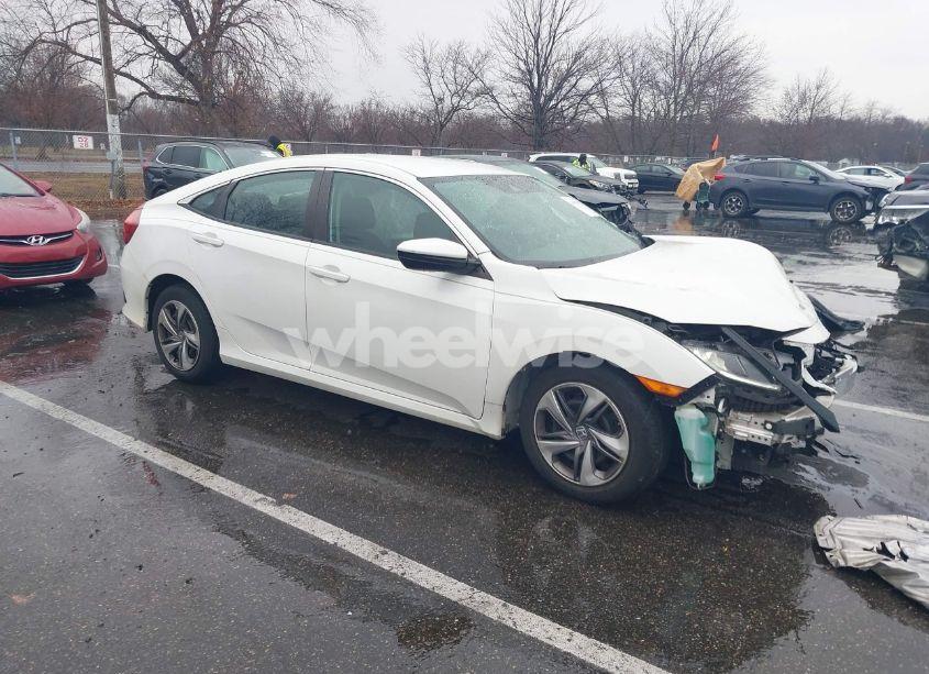 2019 Honda Civic LX (VIN 2HGFC2F6XKH514222) main photo