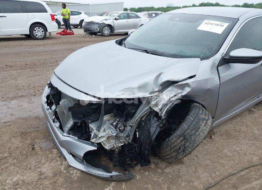 Photo 6 of 2019 Honda Civic LX (VIN 2HGFC2F6XKH519274)