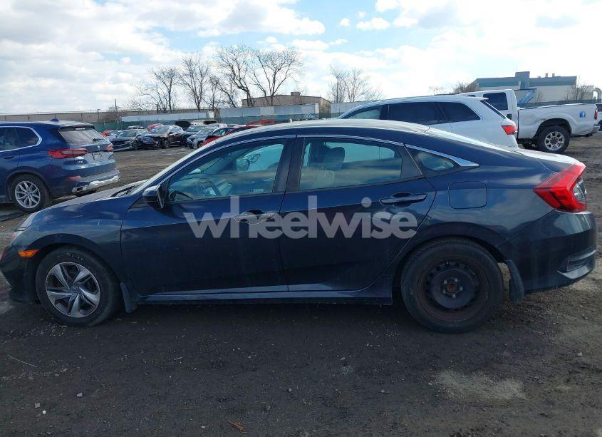 Photo 14 of 2019 Honda Civic LX (VIN 2HGFC2F6XKH523521)