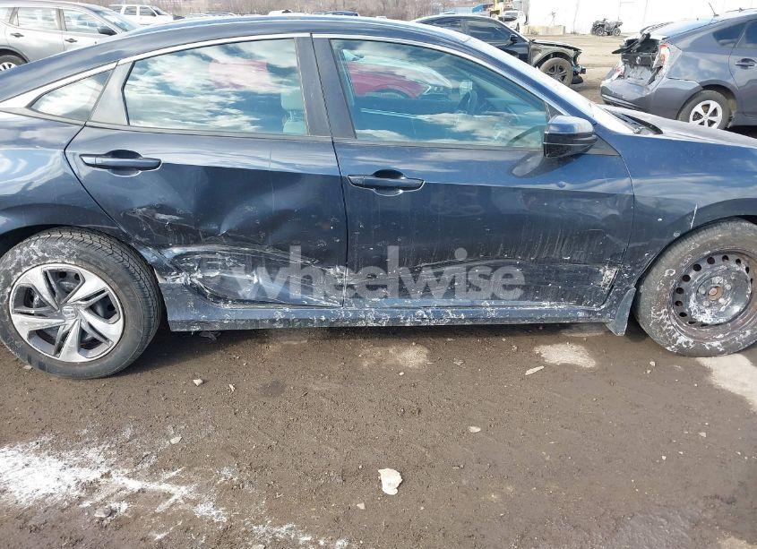 Photo 6 of 2019 Honda Civic LX (VIN 2HGFC2F6XKH523521)