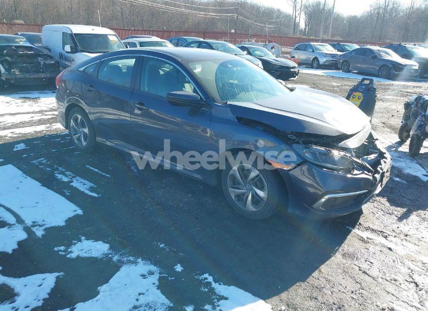 2019 Honda Civic LX (VIN 2HGFC2F6XKH549102) main photo