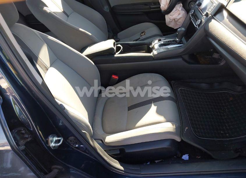 Photo 5 of 2019 Honda Civic LX (VIN 2HGFC2F6XKH549102)