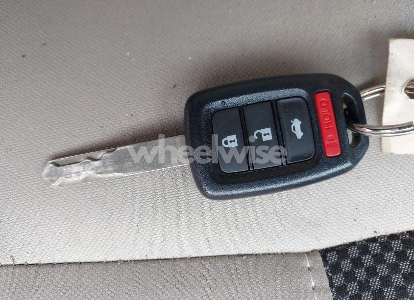 Photo 11 of 2019 Honda Civic LX (VIN 2HGFC2F6XKH552789)