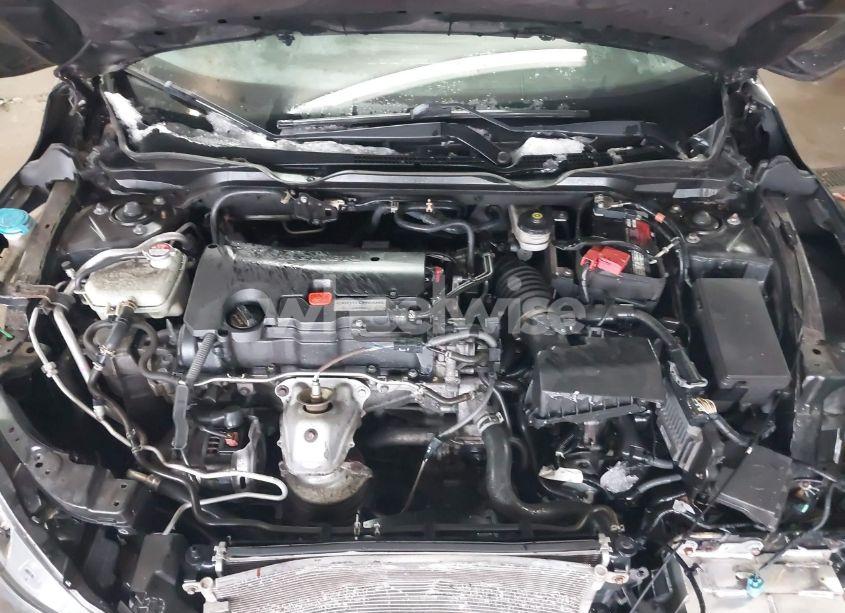 Photo 10 of 2019 Honda Civic LX (VIN 2HGFC2F6XKH565753)