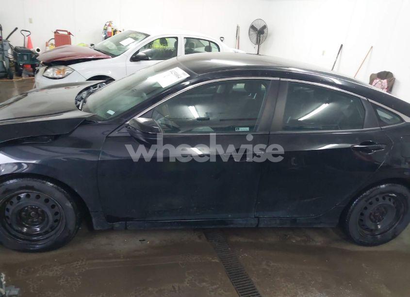 Photo 15 of 2019 Honda Civic LX (VIN 2HGFC2F6XKH565753)