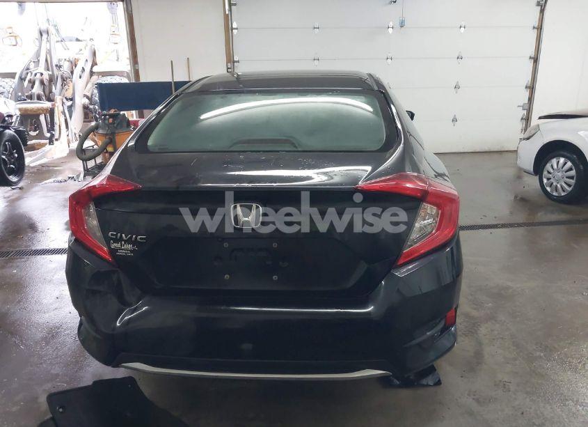 Photo 17 of 2019 Honda Civic LX (VIN 2HGFC2F6XKH565753)