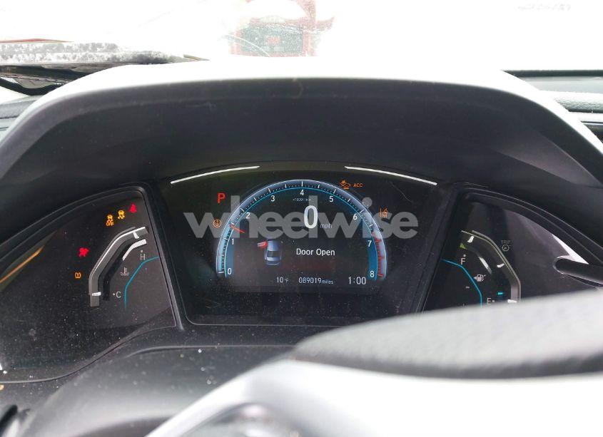 Photo 15 of 2019 Honda Civic LX (VIN 2HGFC2F6XKH570600)