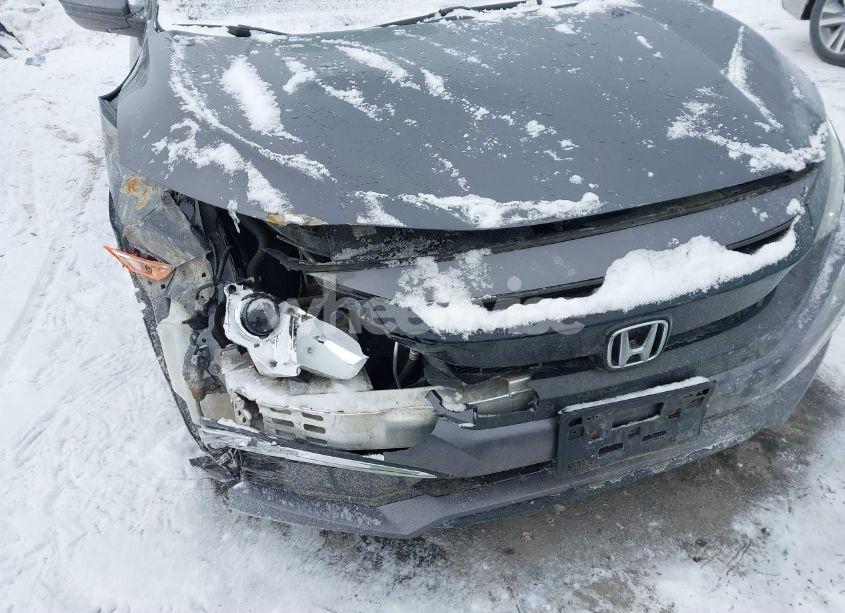 Photo 6 of 2019 Honda Civic LX (VIN 2HGFC2F6XKH570600)