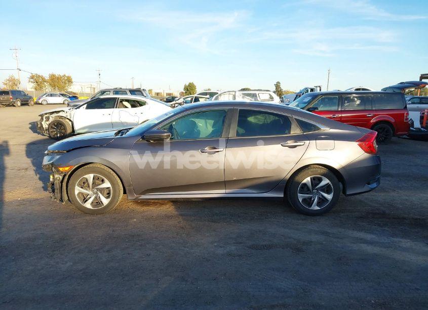 Photo 15 of 2019 Honda Civic LX (VIN 2HGFC2F6XKH605734)