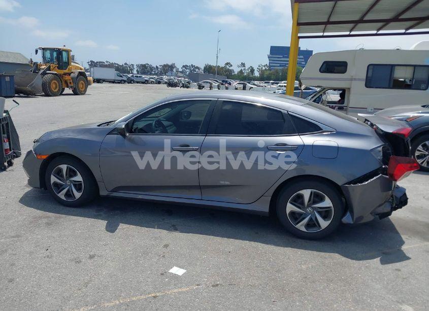 Photo 14 of 2020 Honda Civic LX (VIN 2HGFC2F6XLH528798)