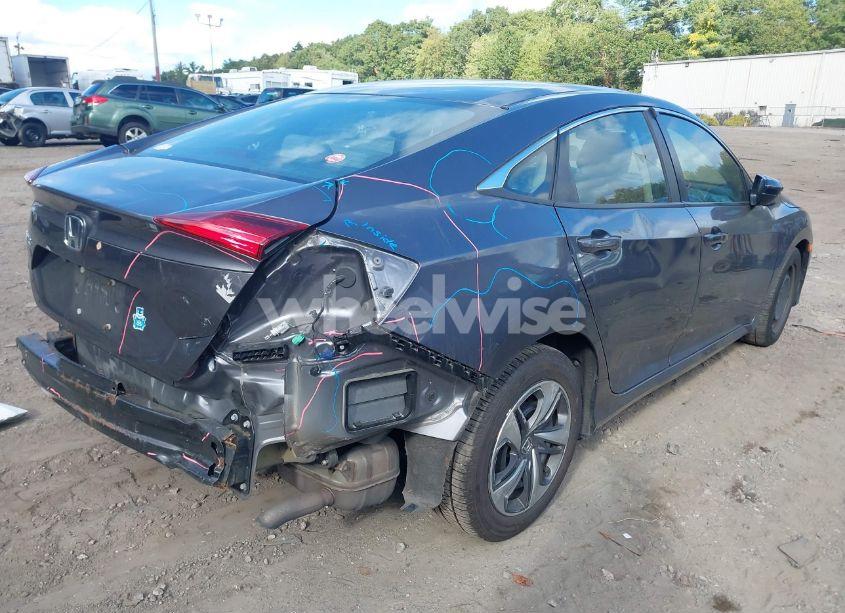 Photo 4 of 2020 Honda Civic LX (VIN 2HGFC2F6XLH552468)