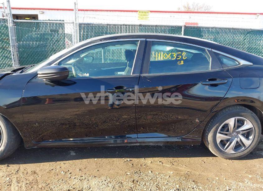 Photo 15 of 2020 Honda Civic LX (VIN 2HGFC2F6XLH553135)