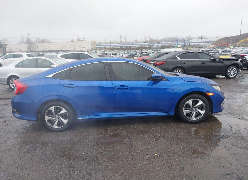 Photo 13 of 2020 Honda Civic LX (VIN 2HGFC2F6XLH560599)