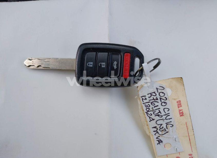 Photo 11 of 2020 Honda Civic LX (VIN 2HGFC2F6XLH560831)