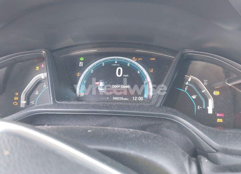 Photo 7 of 2020 Honda Civic LX (VIN 2HGFC2F6XLH560831)
