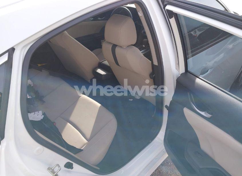 Photo 8 of 2020 Honda Civic LX (VIN 2HGFC2F6XLH560831)
