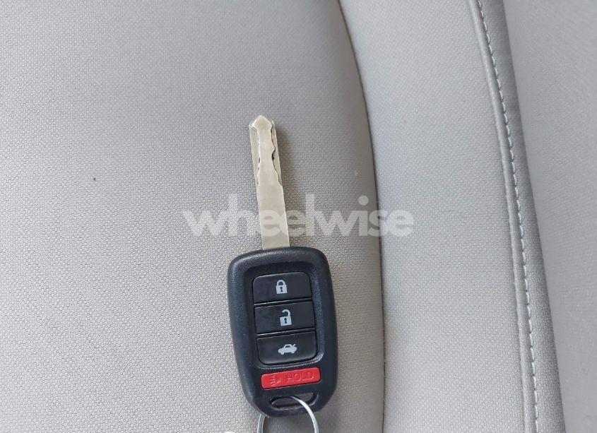 Photo 11 of 2020 Honda Civic LX (VIN 2HGFC2F6XLH583705)