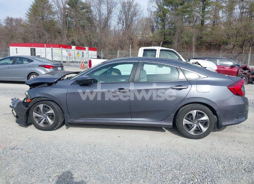 Photo 14 of 2020 Honda Civic LX (VIN 2HGFC2F6XLH588760)