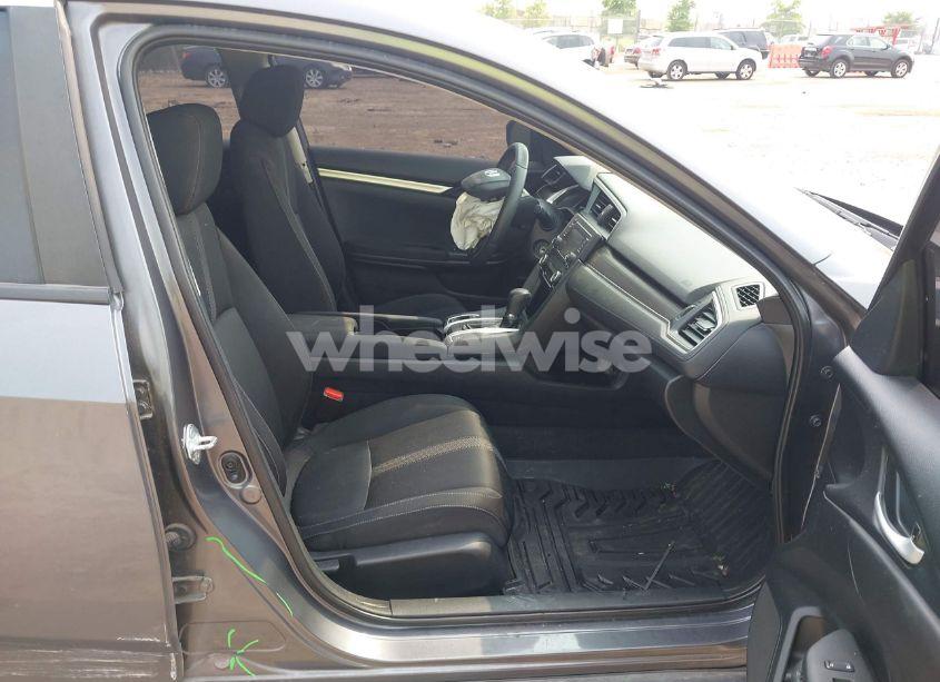 Photo 5 of 2021 Honda Civic LX (VIN 2HGFC2F6XMH531606)