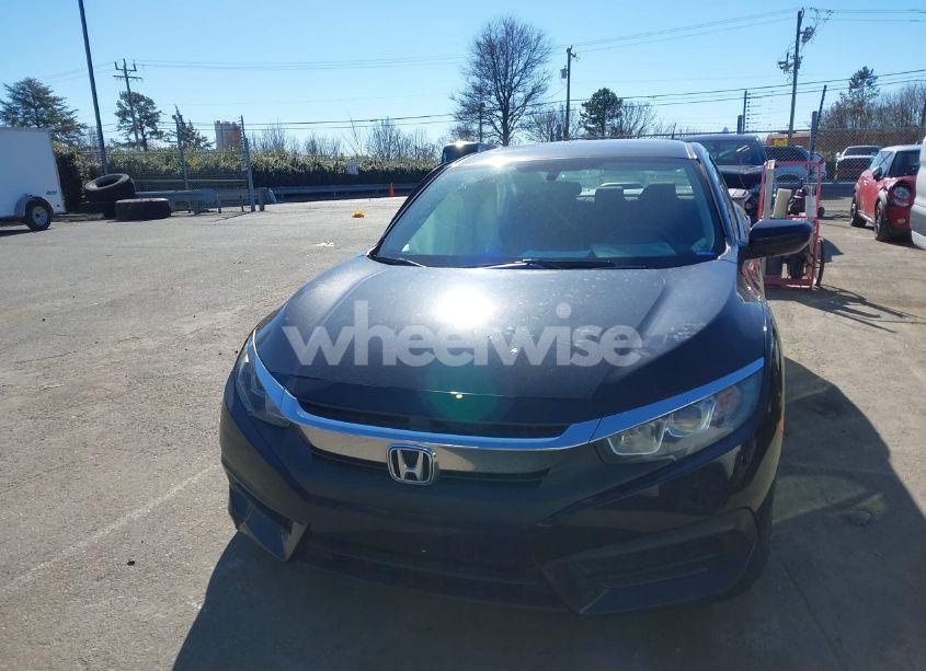 Photo 12 of 2018 Honda Civic EX (VIN 2HGFC2F70JH548287)