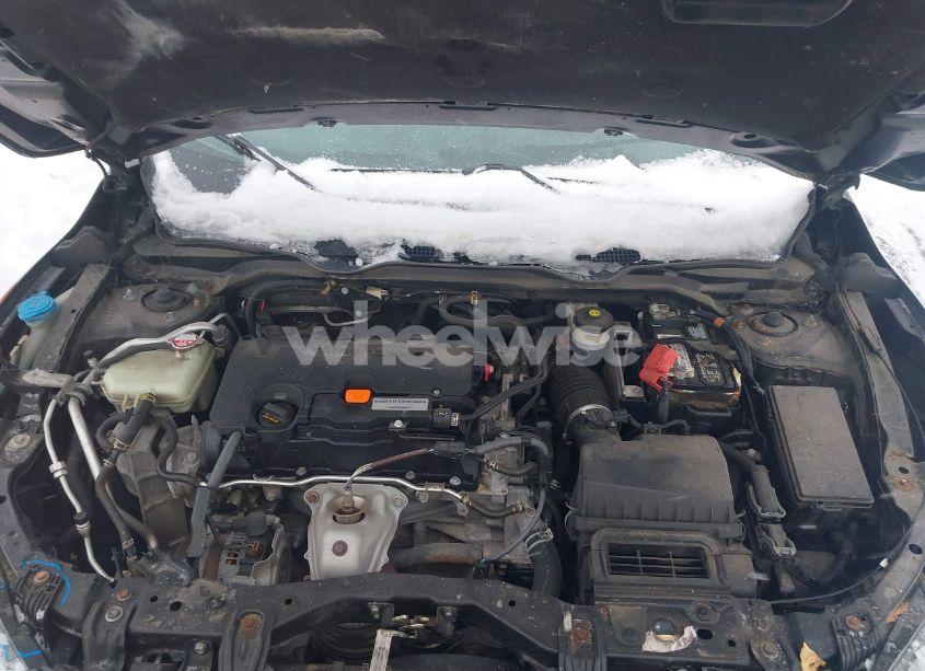 Photo 10 of 2018 Honda Civic EX (VIN 2HGFC2F70JH563081)