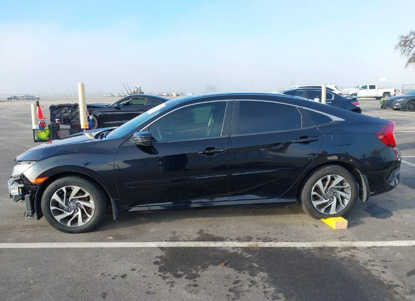 Photo 14 of 2018 Honda Civic EX (VIN 2HGFC2F70JH576039)