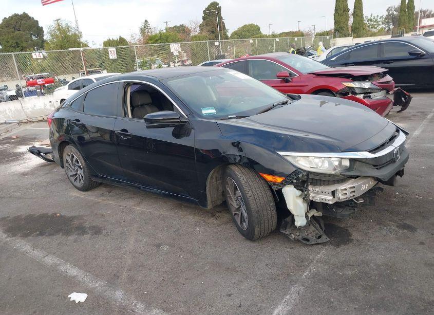 2018 Honda Civic EX (VIN 2HGFC2F70JH577823) main photo