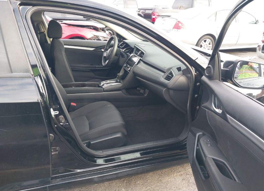 Photo 5 of 2018 Honda Civic EX (VIN 2HGFC2F70JH577823)