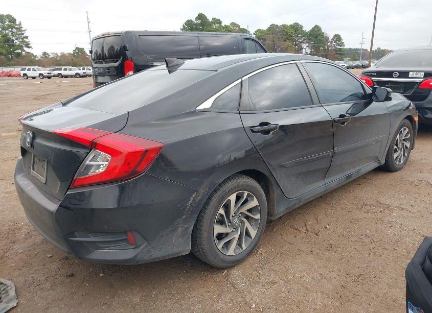 Photo 4 of 2018 Honda Civic EX (VIN 2HGFC2F70JH591382)