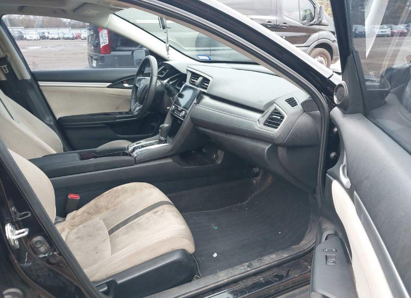 Photo 5 of 2018 Honda Civic EX (VIN 2HGFC2F70JH591382)