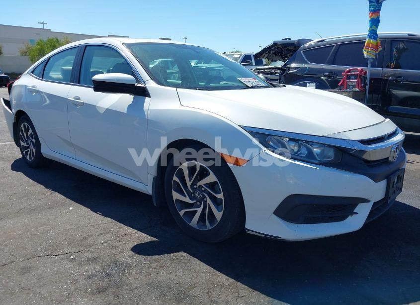 2016 Honda Civic EX (VIN 2HGFC2F71GH511600) main photo