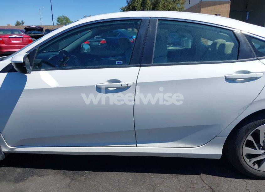 Photo 14 of 2016 Honda Civic EX (VIN 2HGFC2F71GH511600)