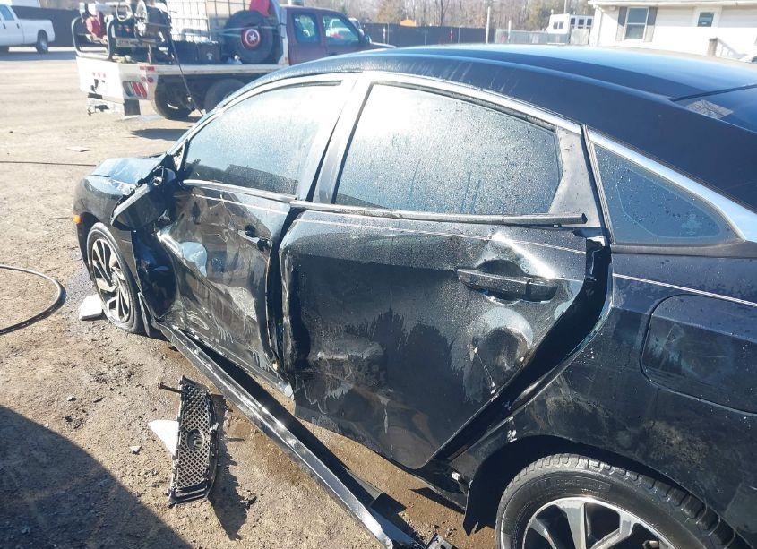 Photo 6 of 2016 Honda Civic EX (VIN 2HGFC2F71GH573952)