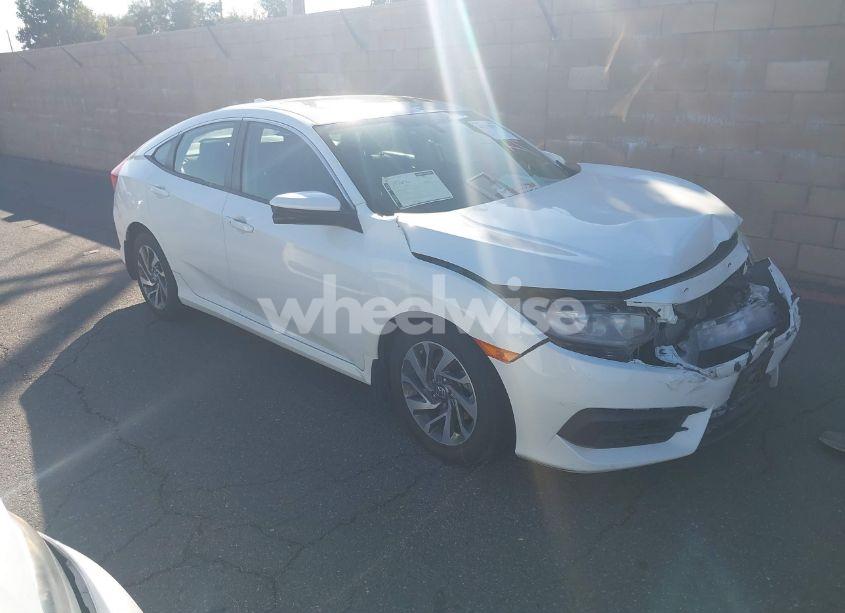 2017 Honda Civic EX (VIN 2HGFC2F71HH519813) main photo