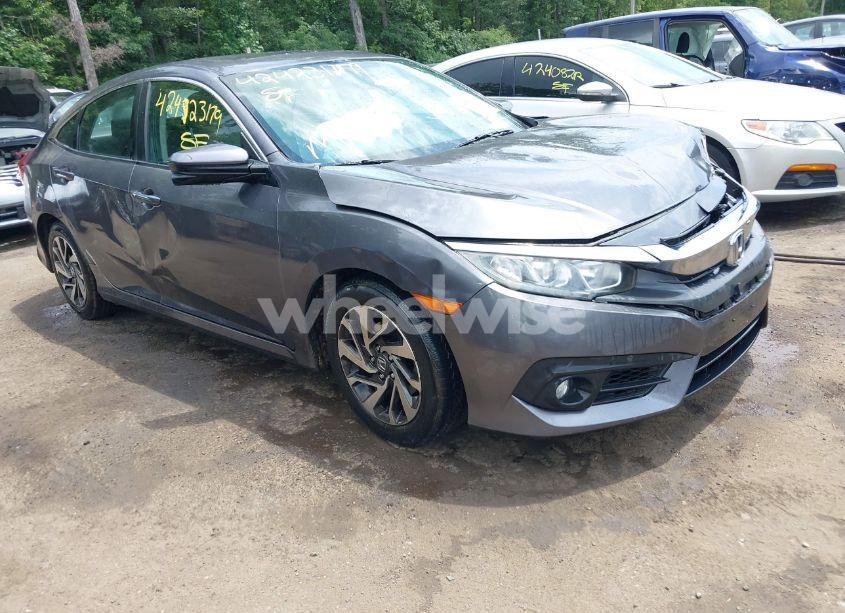 2018 Honda Civic EX (VIN 2HGFC2F71JH501947) main photo