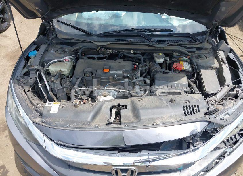 Photo 10 of 2018 Honda Civic EX (VIN 2HGFC2F71JH501947)