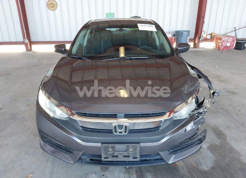 Photo 12 of 2018 Honda Civic EX (VIN 2HGFC2F71JH514665)