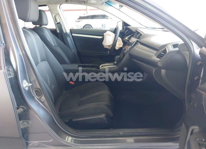 Photo 5 of 2018 Honda Civic EX (VIN 2HGFC2F71JH514665)