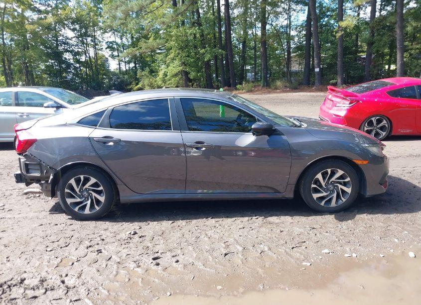 Photo 13 of 2018 Honda Civic EX (VIN 2HGFC2F71JH545463)