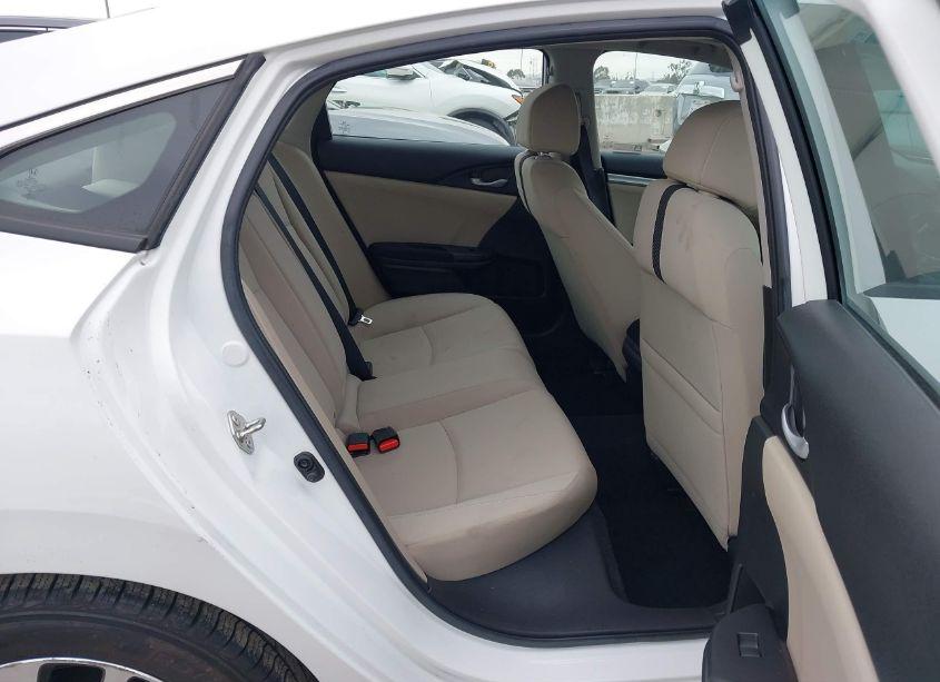 Photo 8 of 2018 Honda Civic EX (VIN 2HGFC2F71JH562375)