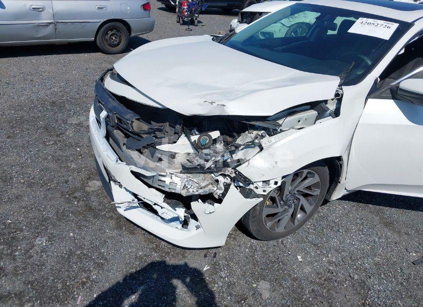 Photo 6 of 2018 Honda Civic EX (VIN 2HGFC2F71JH569178)