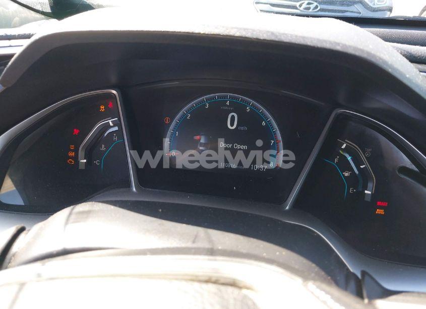 Photo 7 of 2018 Honda Civic EX (VIN 2HGFC2F71JH569178)